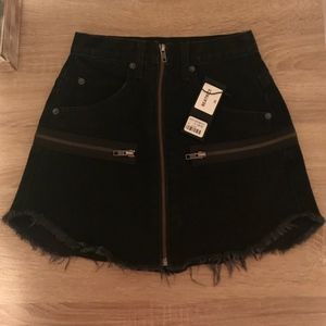 Carmar Denim Black Beatrice Skirt size 24 (new)